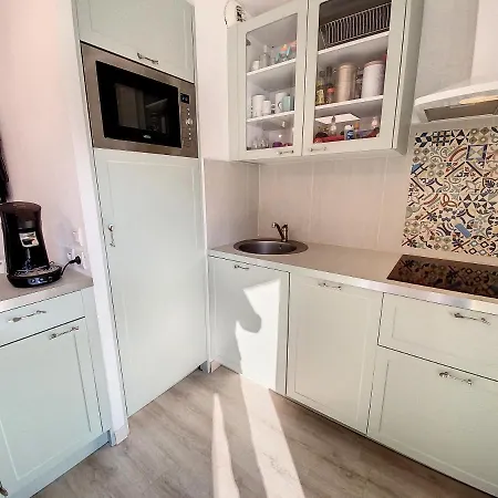 A303- 3 Pieces 4 Personnes- Le Crystal Cagnes-sur-Mer