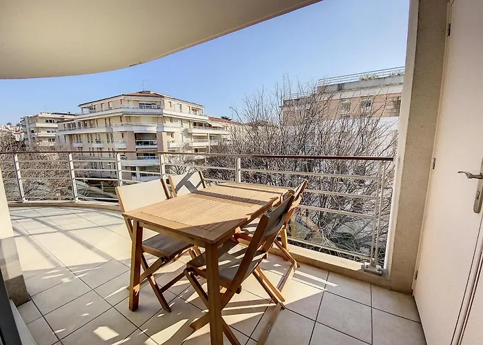 דירה A303- 3 Pieces 4 Personnes- Le Crystal קאן סור מר